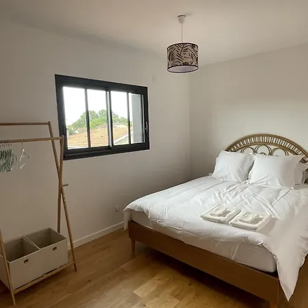 Avec Piscine Chauffée Villa