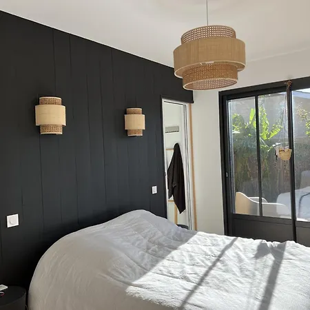 Contemporaine Avec Piscine *